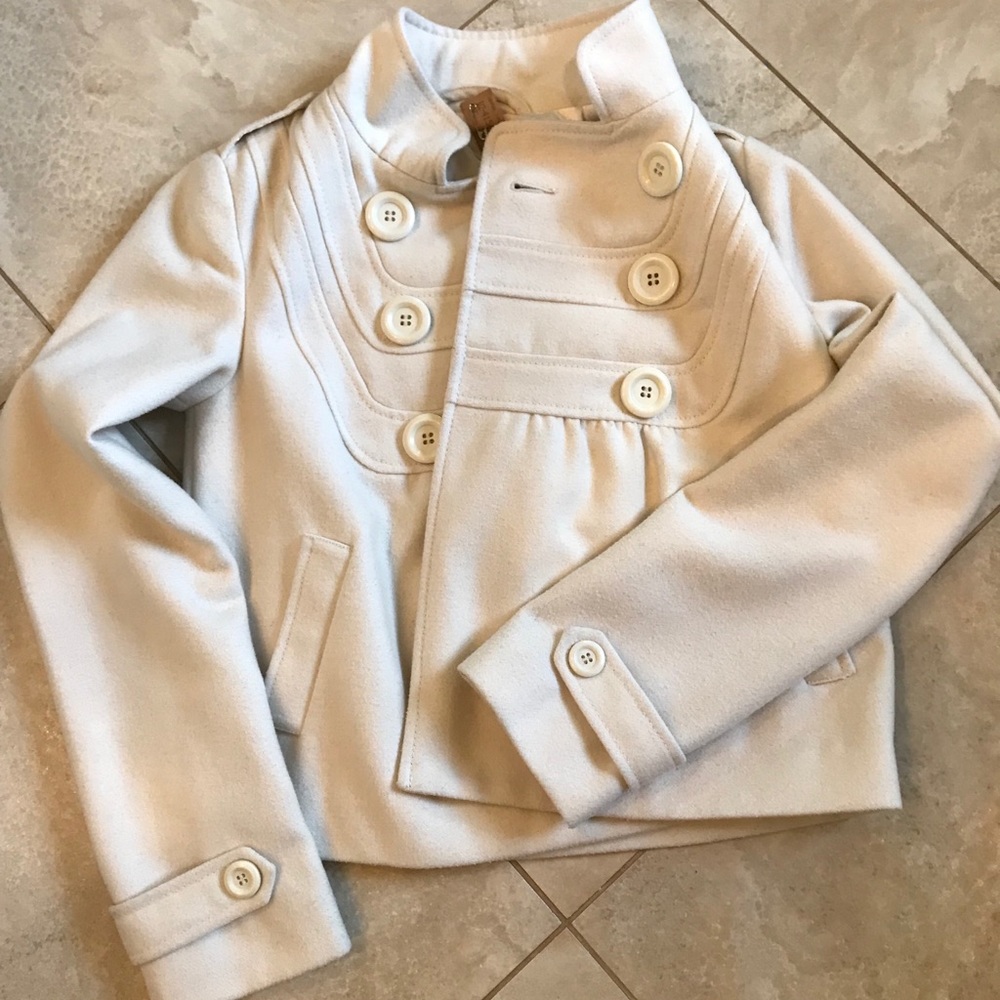 Winter White Size Small Jacket. - image 1